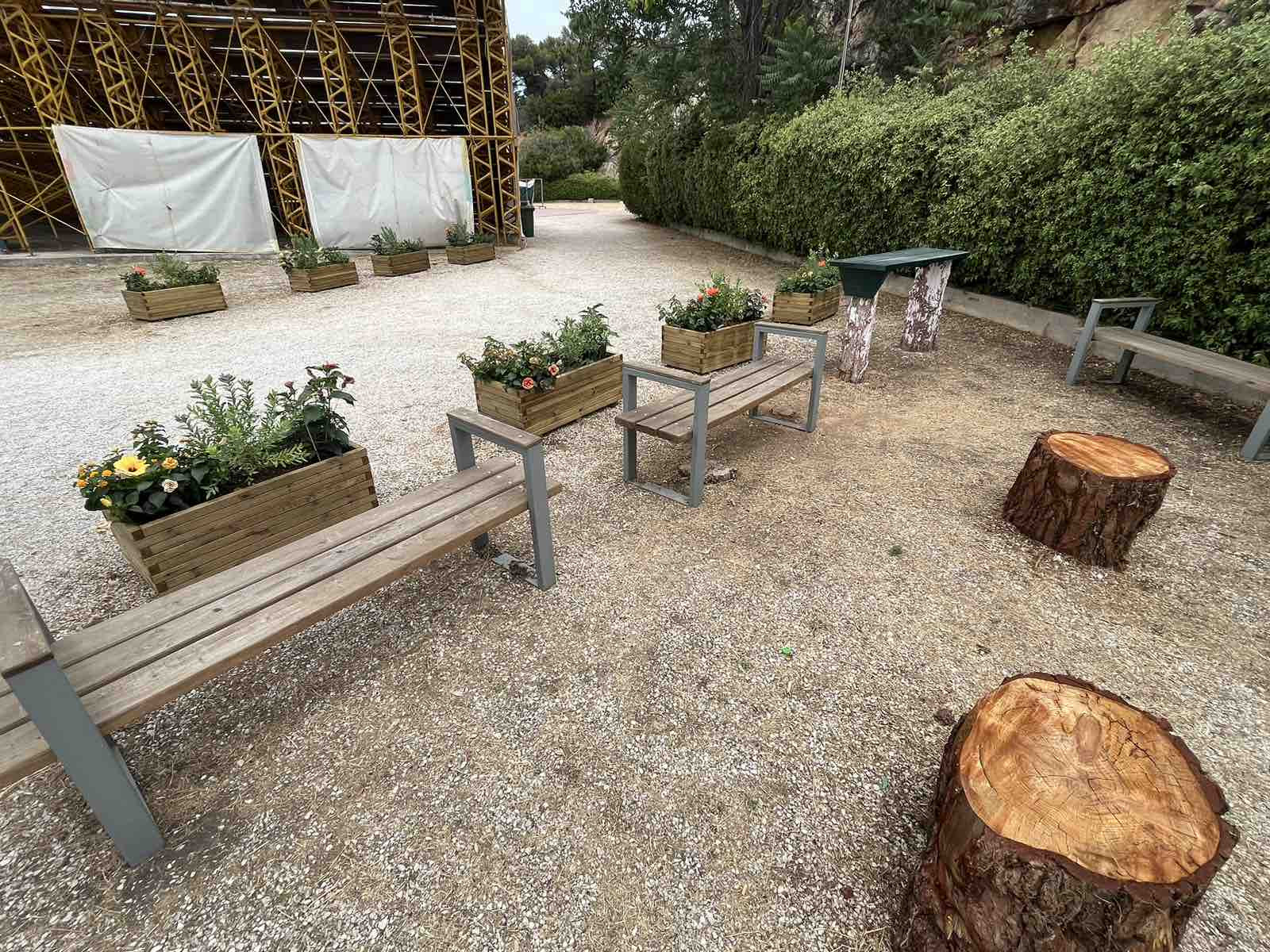 zarntinieres kai louloudia